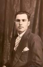 Benjamí Jové en un retrat de galeria possiblement fet ja a Monistrol de Montserrat. (Arxiu familiar)