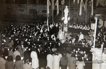 5/12/1954: bendición del monumento a María Inmaculada, erigido por las Religiosas Hijas de San José en los jardines de la Clínica de Sant Josep, para perpetuar las fiestas jubilares del Año Mariano. Bendecido por el arcipreste Valentí Gibert y apadrinado por el alcalde Prat Pons y su esposa, Dolors Pujol.