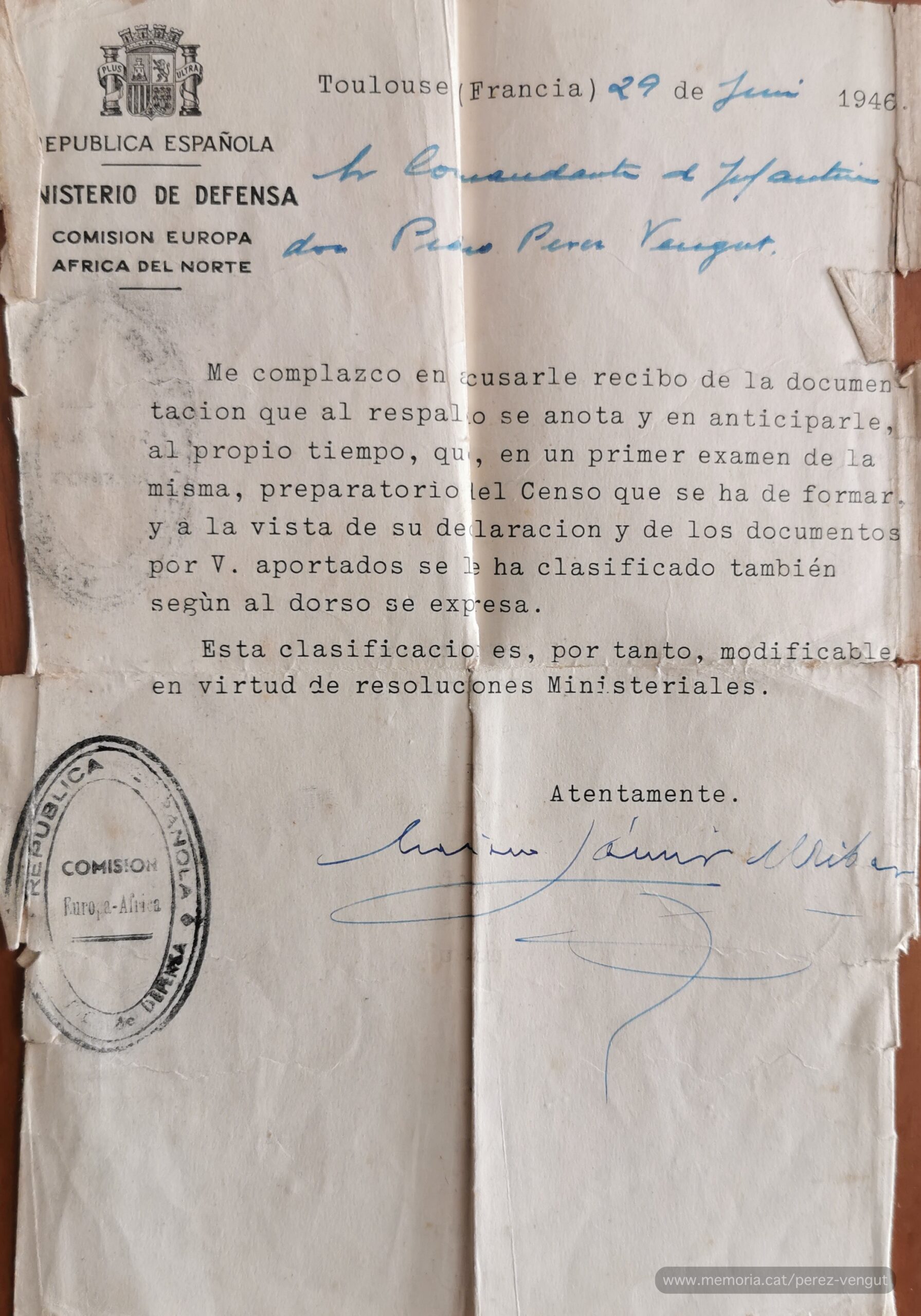 29 de juny de 1946. Escrit del ministeri de Defensa de la República a l’exili al “Comandante de Infantería don Pedro Pérez Vengut”, conforme se'l classifica oficialment com a comandant d'infanteria professional. (Col·lecció familiar).
