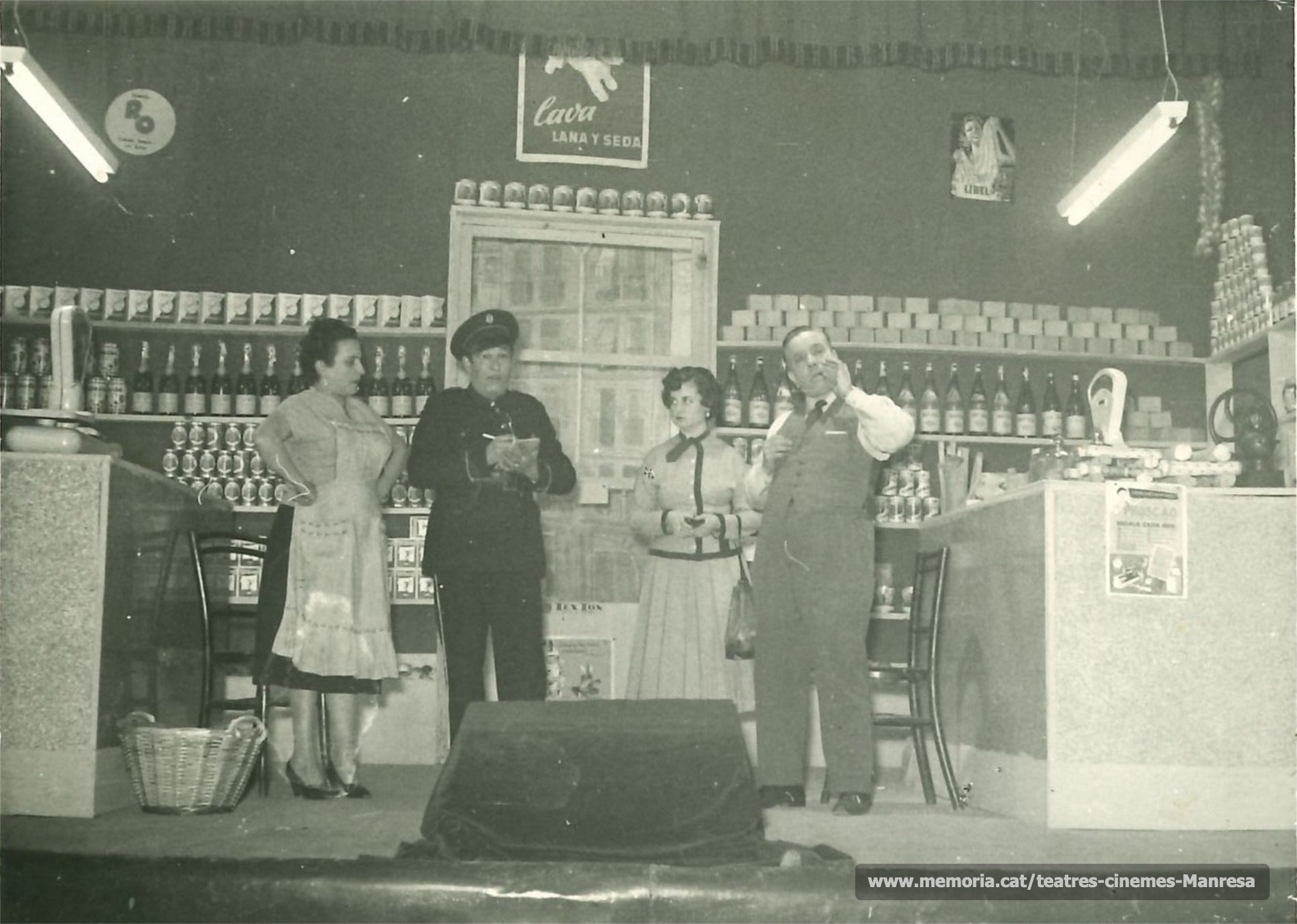 "De portes endins", amb Crispina Gros, Josep Canal, Paquita Blanch, i Joan Torras Selga (1955)