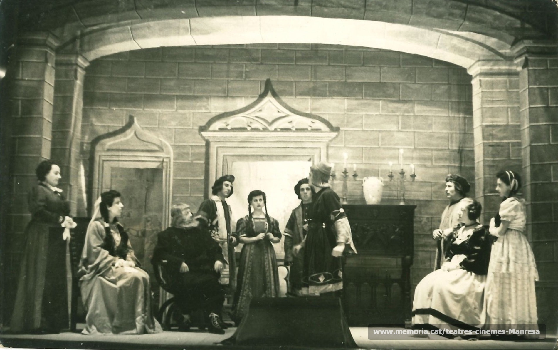 "La venganza de don Mendo", amb Crispina Gros, Carme Colomer, Paquita Blanch. (1955)