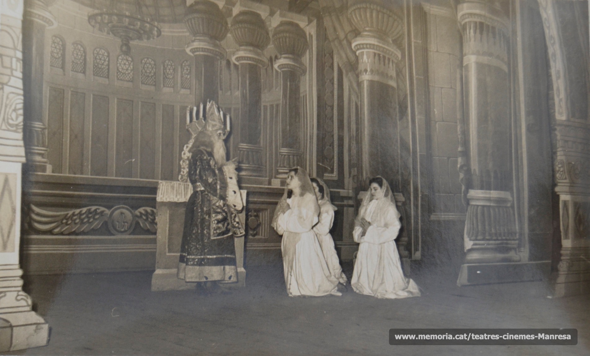 Escena de l'Anunciació als Pastorets (1953)