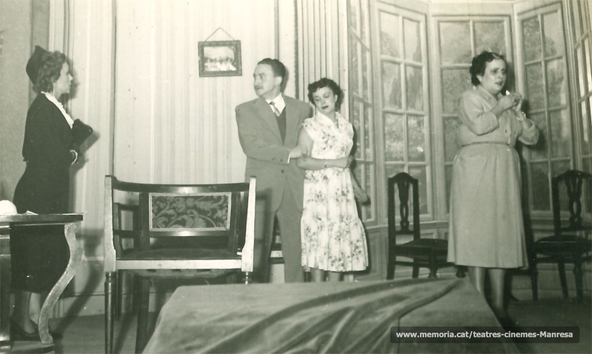 "...y creo las madres" amb (?), Salvador Soler, Rosa Vila, Crispina Gros. (1944)