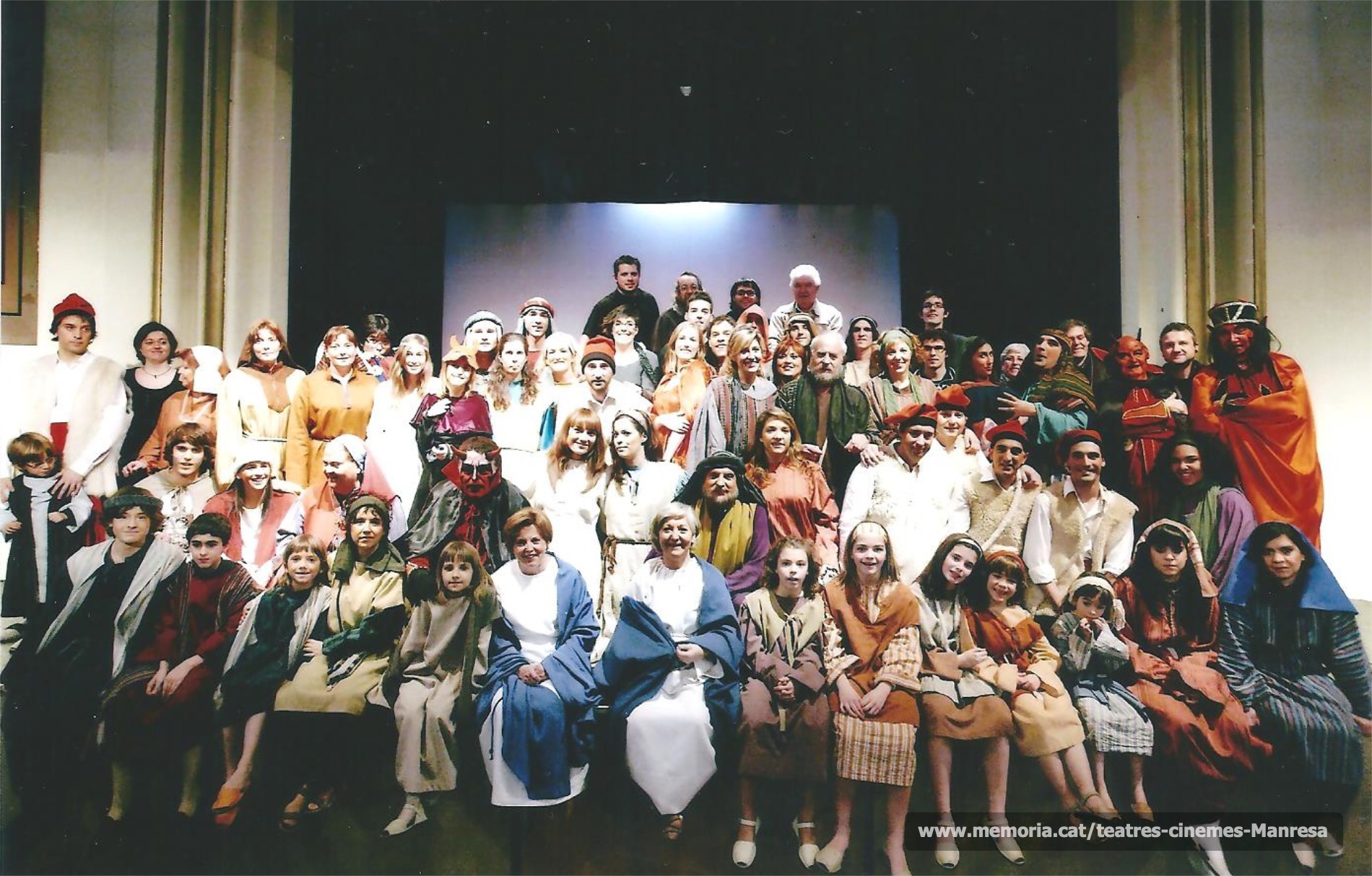 Participants de la representació de "Els Pastorets" de l'any dels veterans (2011)
