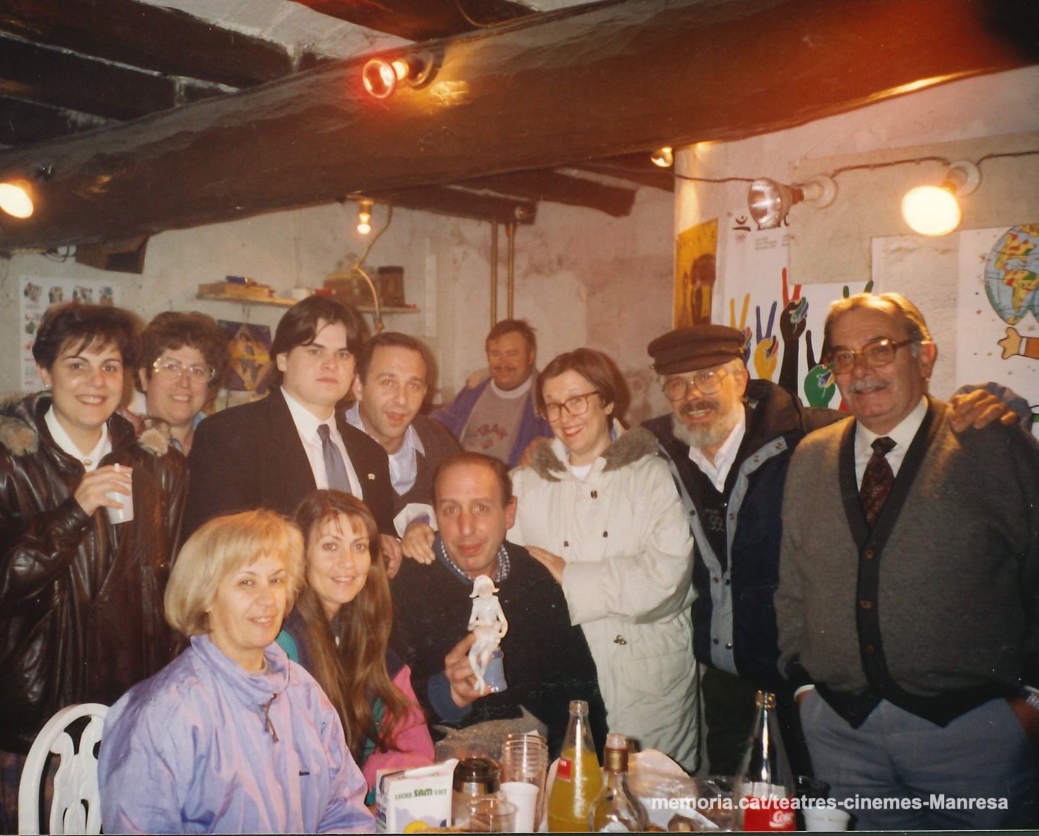 Dolors Puertas, Quim Manzano, Josep Pellicer, i asseguts en Pere Vicens, Carme Viladrich, Maria
