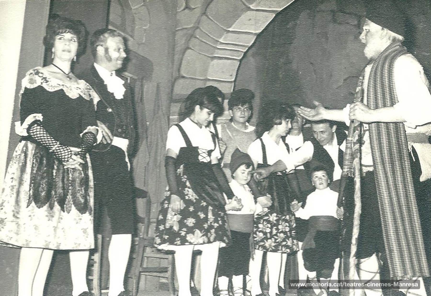 "Cancó d'amor i de guerra", amb Joan Cot, la nena Pilar Goñi i l'Andreu Viñas. (1969)